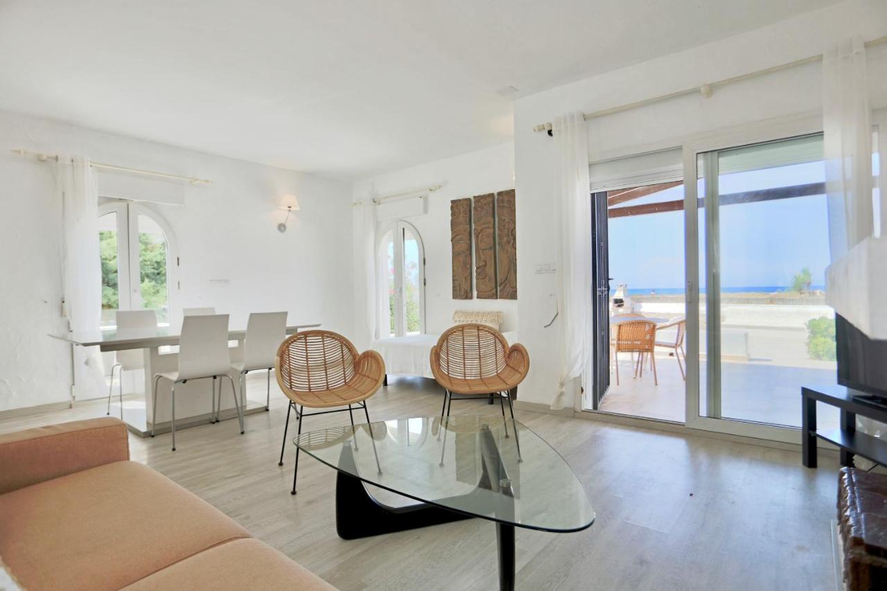 Urbanizacion El Oasis, 20 Villas En 1ª Linea Playa Дения Экстерьер фото