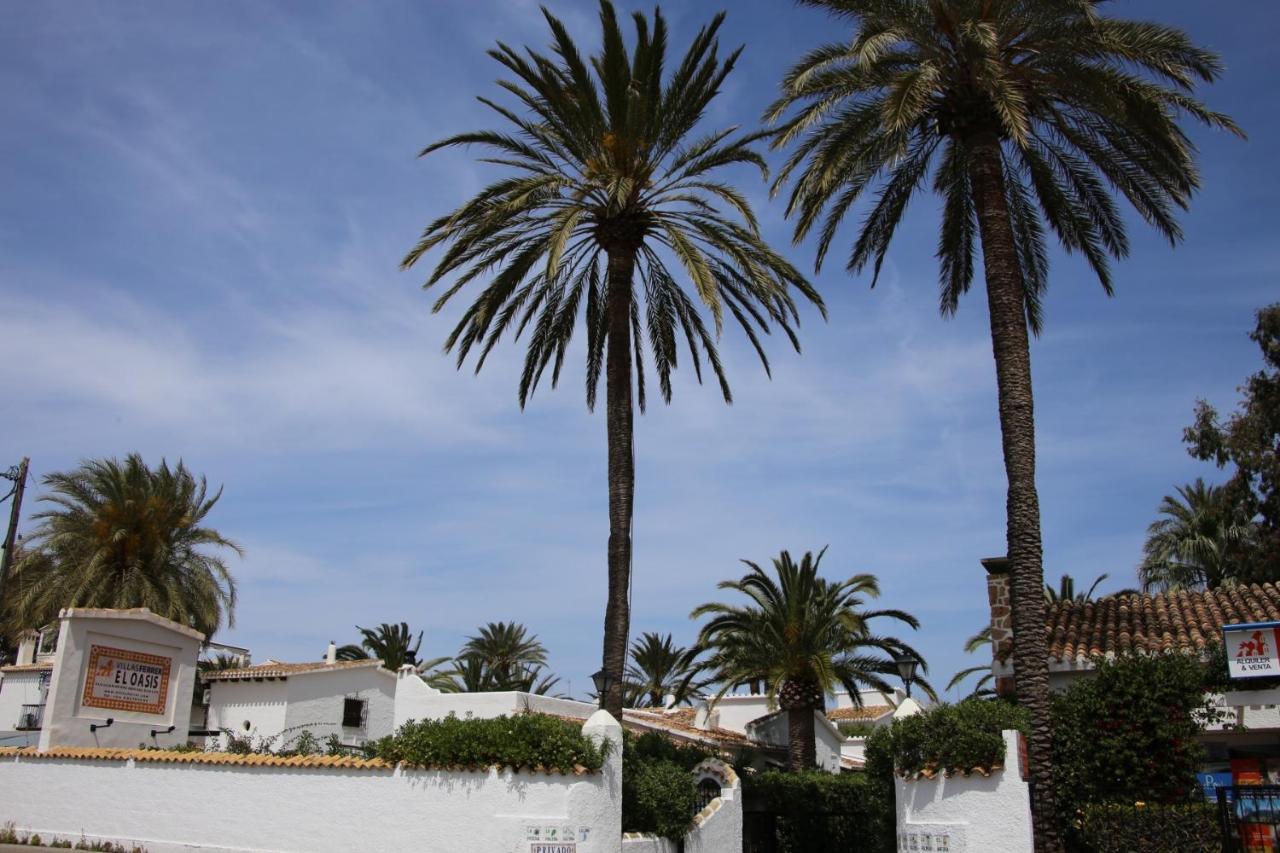 Urbanizacion El Oasis, 20 Villas En 1ª Linea Playa Дения Экстерьер фото