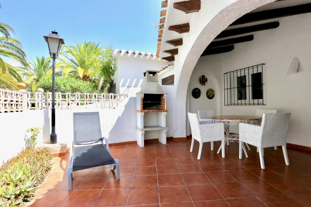 Urbanizacion El Oasis, 20 Villas En 1ª Linea Playa Дения Экстерьер фото