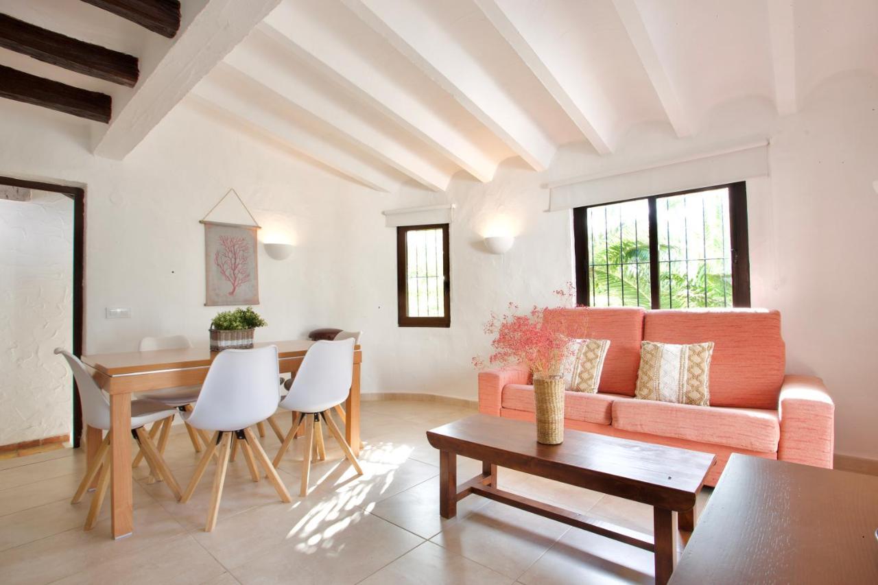 Urbanizacion El Oasis, 20 Villas En 1ª Linea Playa Дения Экстерьер фото