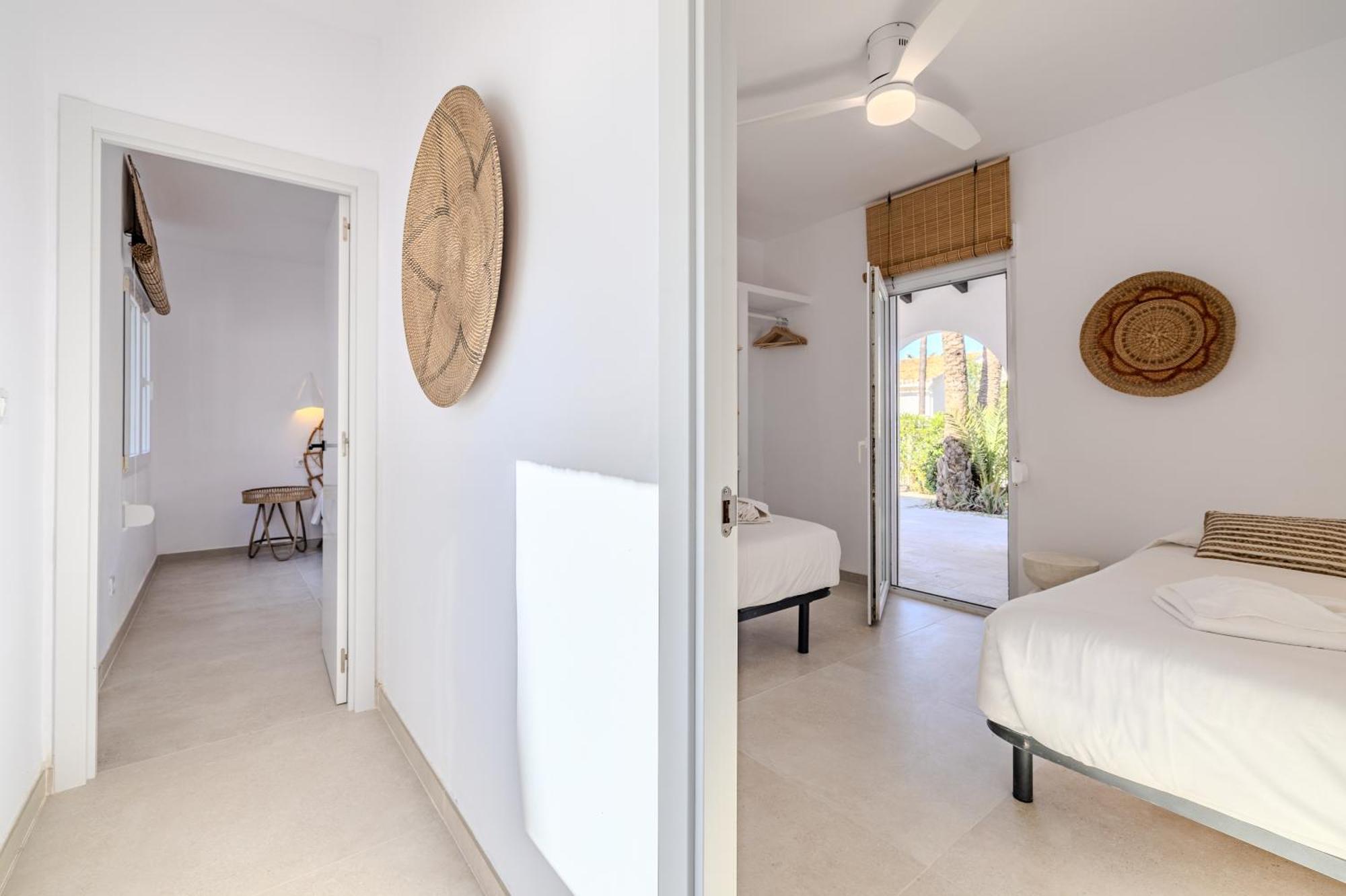 Urbanizacion El Oasis, 20 Villas En 1ª Linea Playa Дения Экстерьер фото