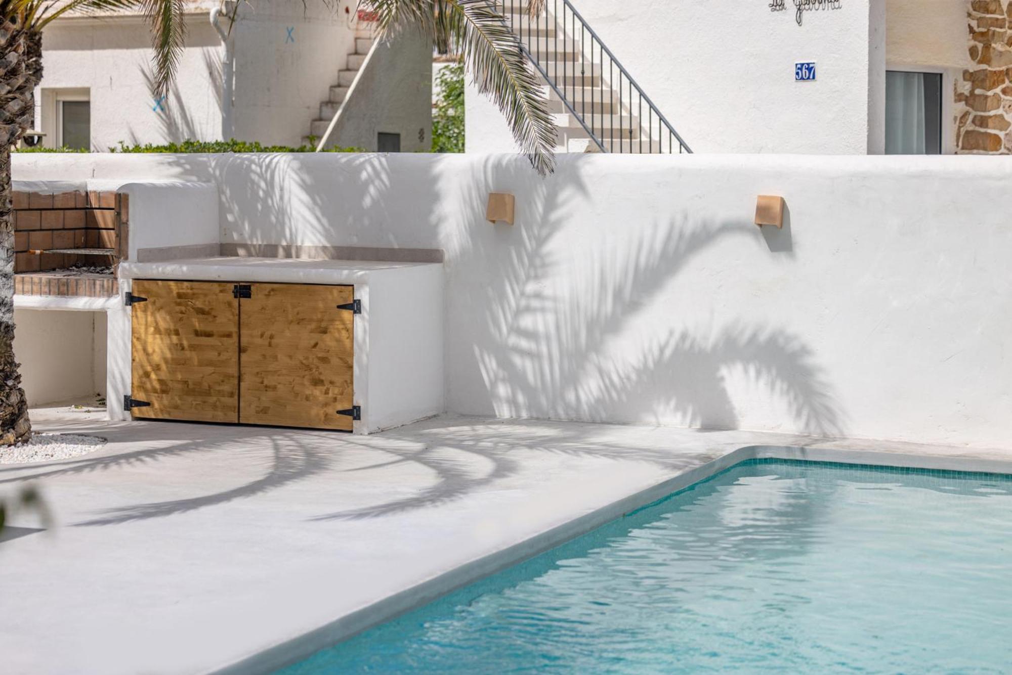 Urbanizacion El Oasis, 20 Villas En 1ª Linea Playa Дения Экстерьер фото