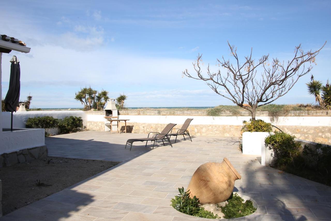 Urbanizacion El Oasis, 20 Villas En 1ª Linea Playa Дения Экстерьер фото